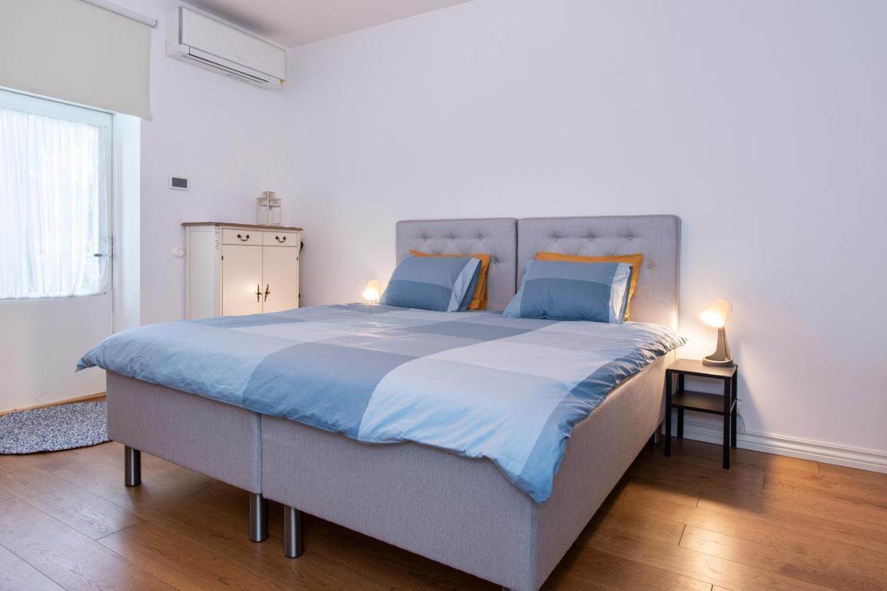 Cozy Place L Perfect Location Apartment